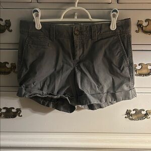 Old Navy Gray Women's Shorts, Size 4